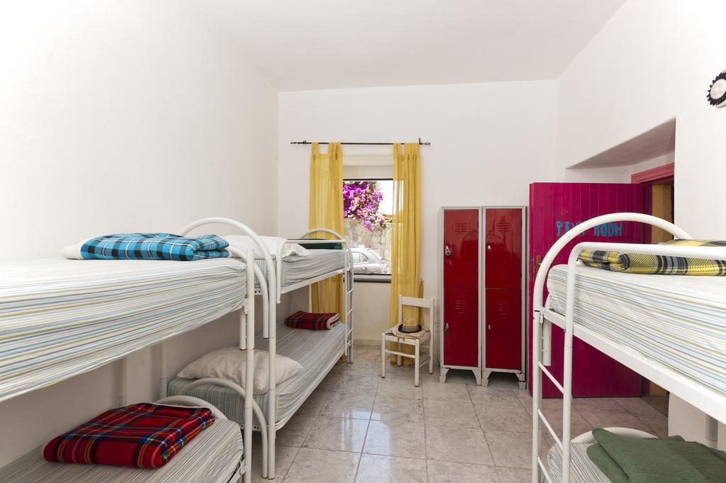 Ring Hostel Forio di Ischia Quarto foto